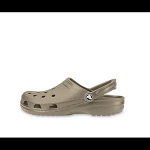Classic crocs in tan/khaki color